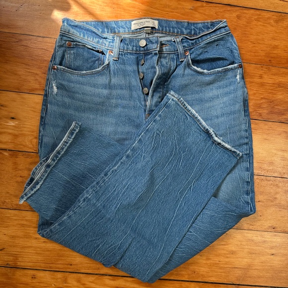 Abercrombie & Fitch Cure Love Jeans - Picture 1 of 5